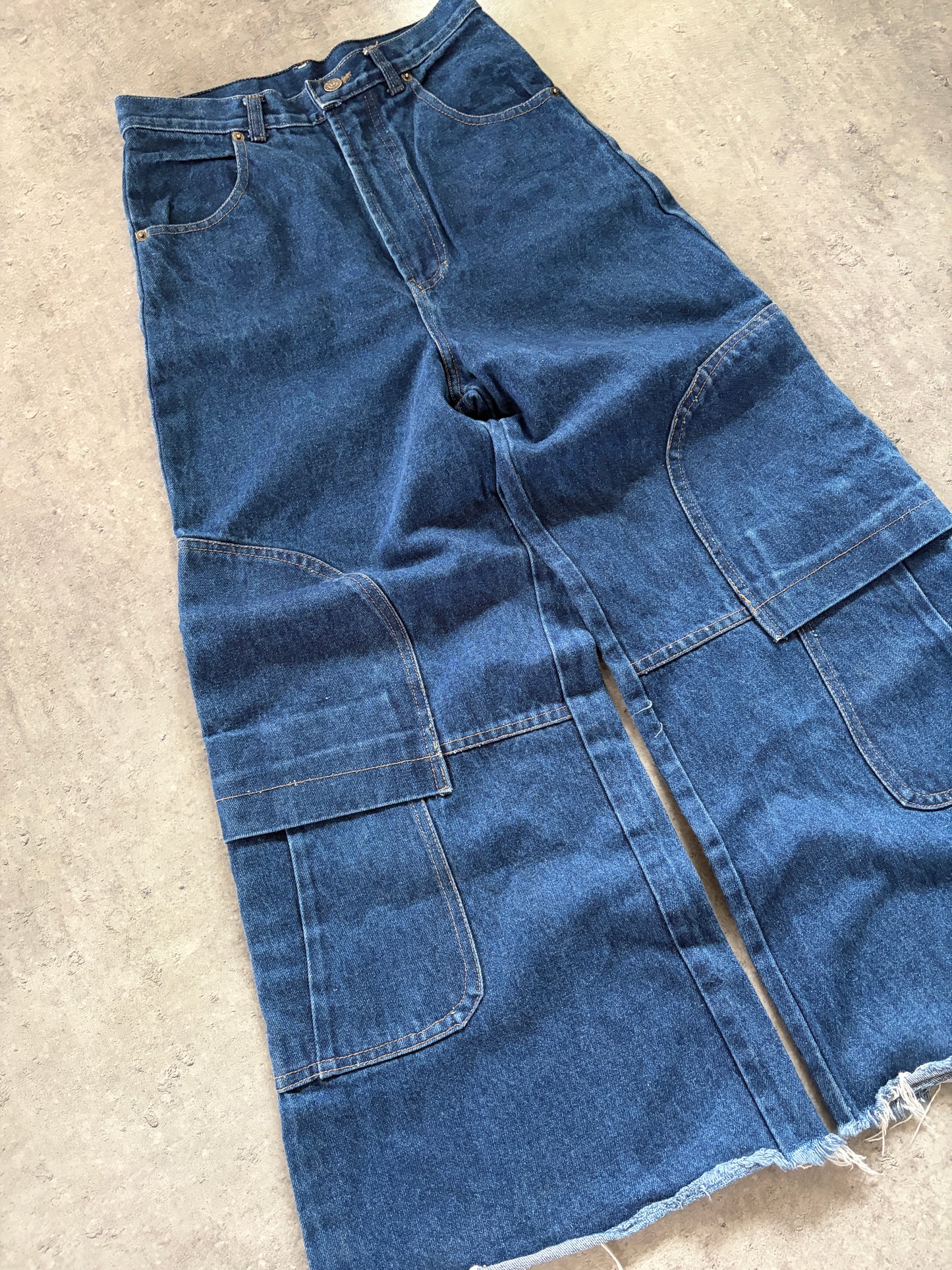 Vintage Baggy Jeans JNCO style