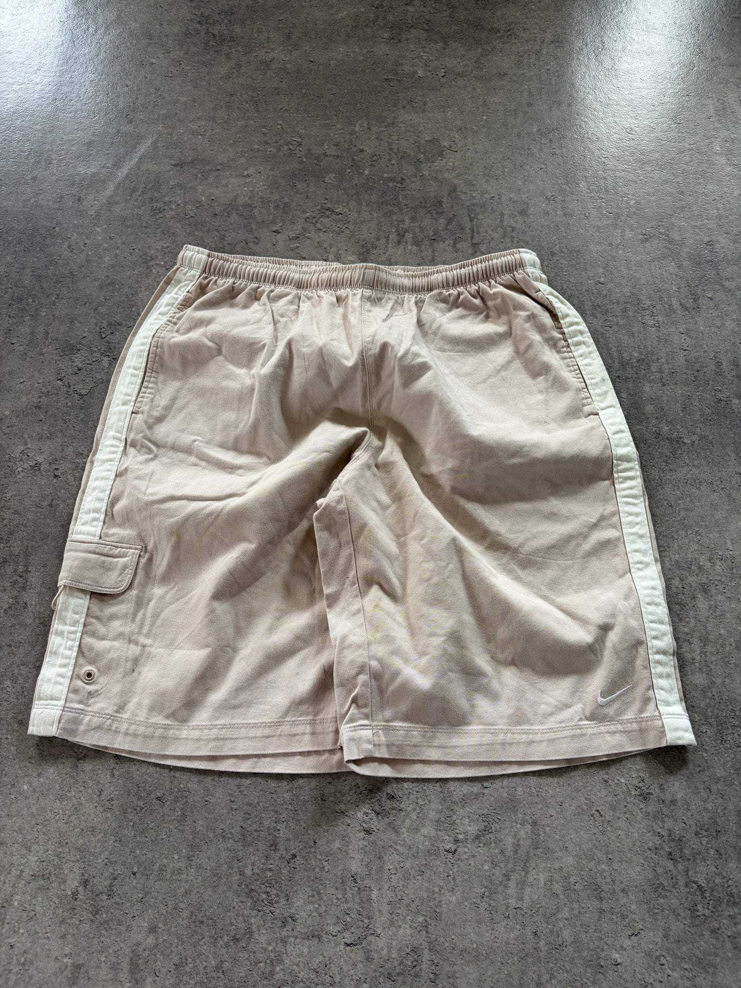 Vintage Nike Cargo Shorts Silver Tag 00s